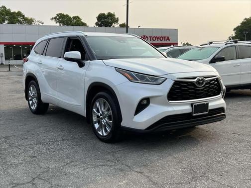 2022 Toyota Highlander Limited