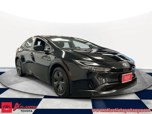 2024 Toyota Prius LE