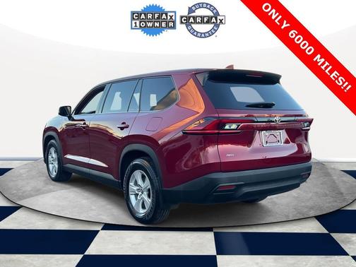 2025 Toyota Highlander LE