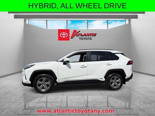 Ice 2023 Toyota RAV4 Hybrid XLE