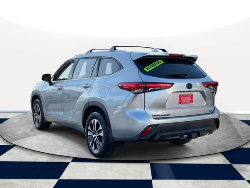 2023 Toyota Highlander Hybrid XLE