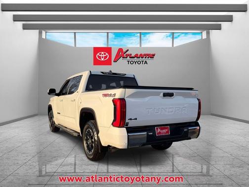 Ice Cap 2023 Toyota Tundra SR5