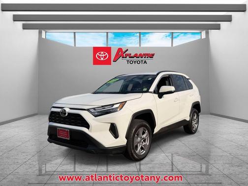Ice 2025 Toyota RAV4 XLE