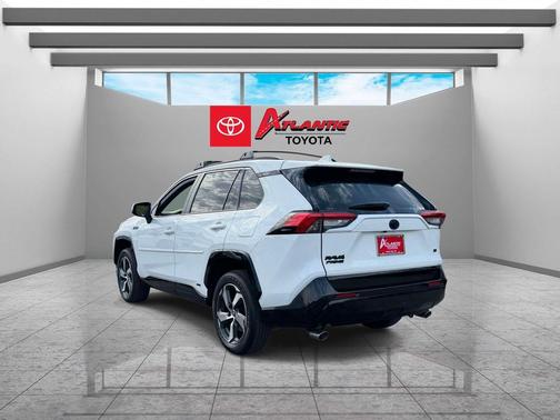 Ice Cap 2023 Toyota RAV4 Prime SE