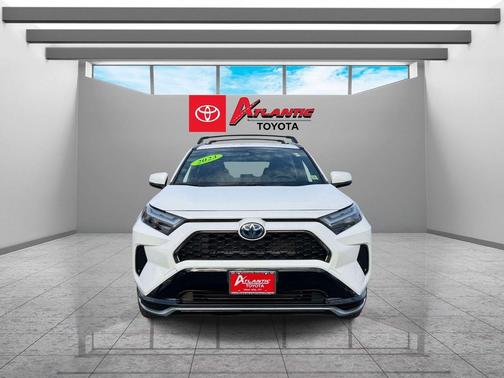 Ice Cap 2023 Toyota RAV4 Prime SE