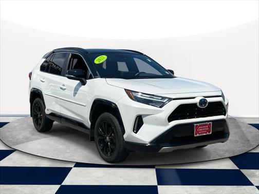 2022 Toyota RAV4 Hybrid SE