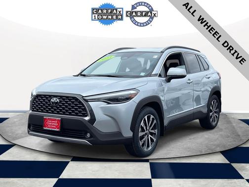 2023 Toyota Corolla Cross XLE