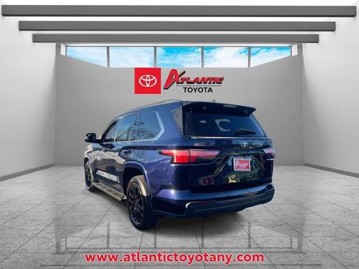 2024 Toyota Sequoia SR5