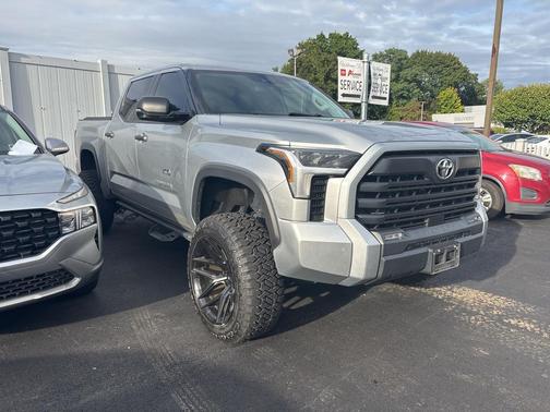 2022 Toyota Tundra SR5
