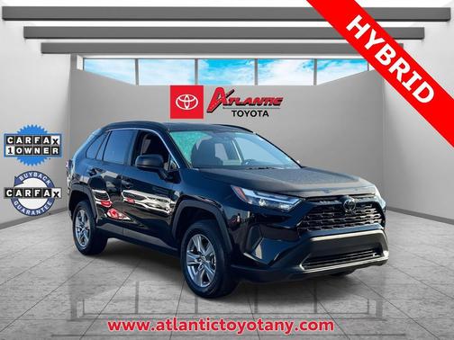2025 Toyota RAV4 Hybrid SE