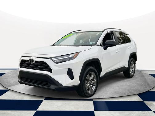 2025 Toyota RAV4 Hybrid LE