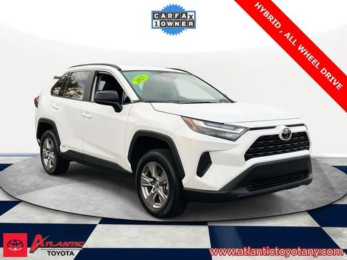 2025 Toyota RAV4 Hybrid SE