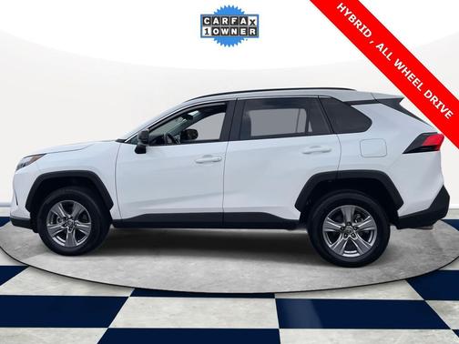 2025 Toyota RAV4 Hybrid SE