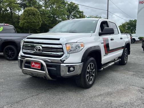 2017 Toyota Tundra SR5