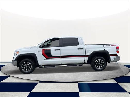 2017 Toyota Tundra SR5