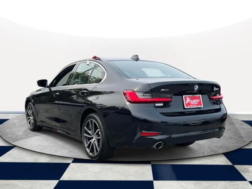 2019 BMW 330 xDrive