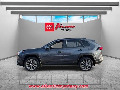 Magnetic Gray Metallic 2022 Toyota RAV4 XLE Premium