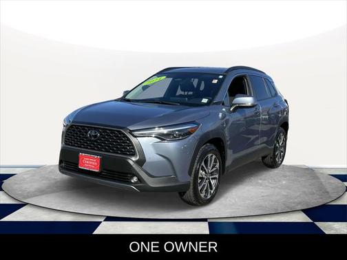 2024 Toyota Corolla Cross XLE
