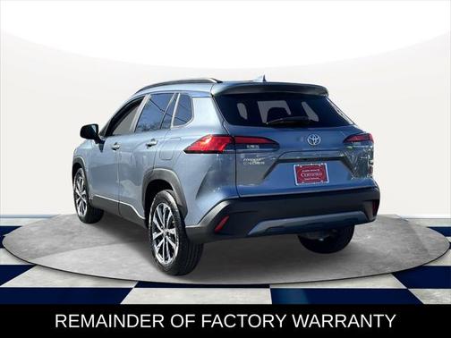2024 Toyota Corolla Cross XLE
