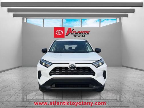Ice 2025 Toyota RAV4 Hybrid LE