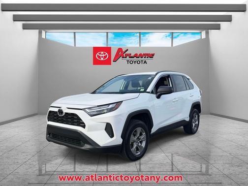 Ice 2025 Toyota RAV4 Hybrid LE