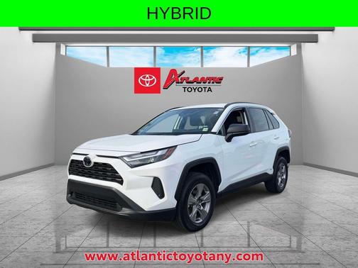 Ice 2025 Toyota RAV4 Hybrid LE