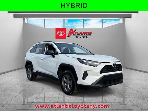 Ice 2025 Toyota RAV4 Hybrid LE