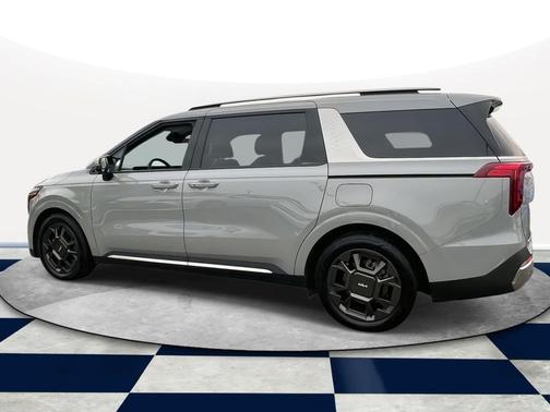 2025 Kia Carnival SX