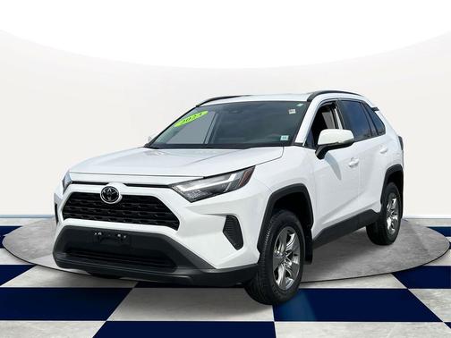 Ice Cap 2023 Toyota RAV4 XLE