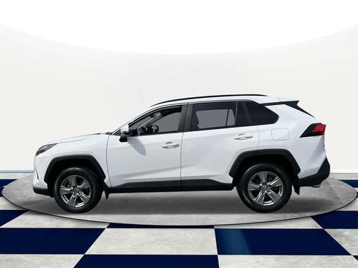 Ice Cap 2023 Toyota RAV4 XLE