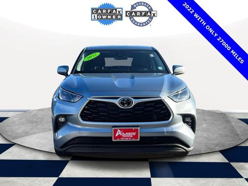 2022 Toyota Highlander LE