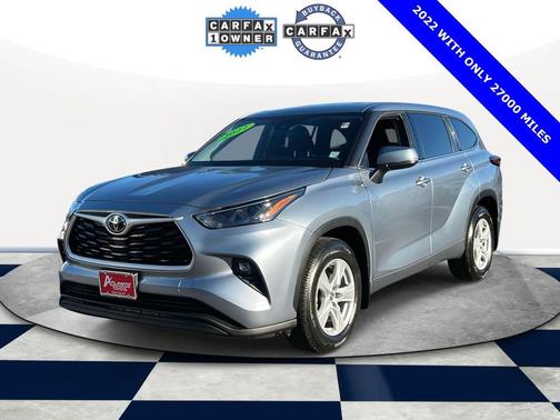 2022 Toyota Highlander LE