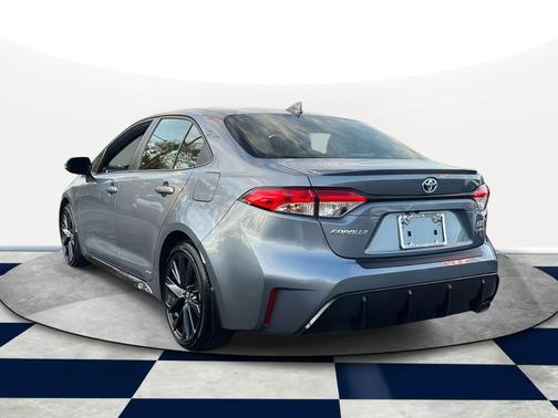 2025 Toyota Corolla Hybrid SE