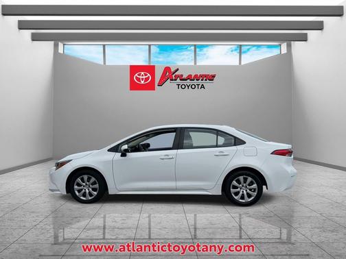 Ice Cap 2024 Toyota Corolla LE