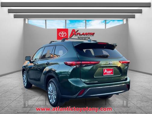 2023 Toyota Highlander Hybrid Limited