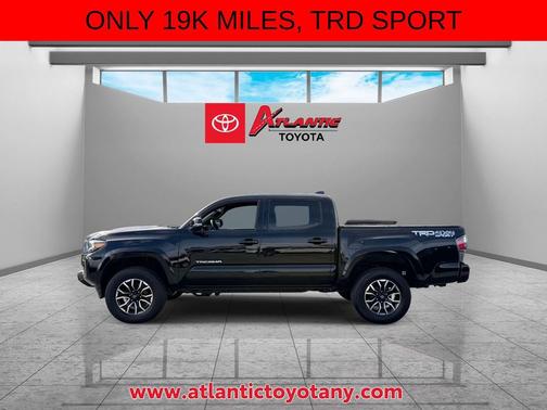 Black 2023 Toyota Tacoma TRD Sport