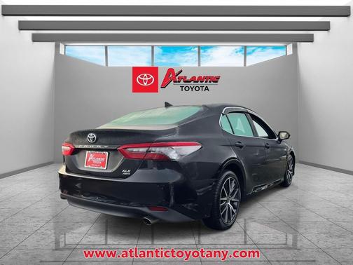 2022 Toyota Camry XLE