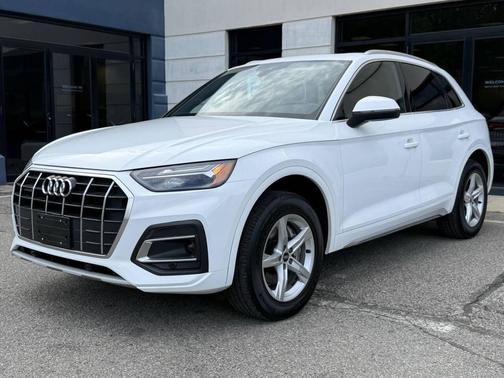 White 2021 Audi Q5 45 Premium