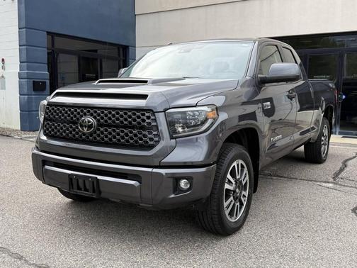 Magnetic Gray Metallic 2019 Toyota Tundra SR5