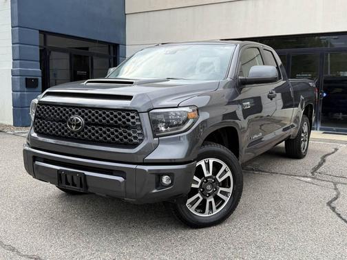Magnetic Gray Metallic 2019 Toyota Tundra SR5