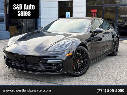 Jet Black Metallic 2019 Porsche Panamera GTS