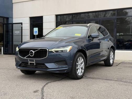 2018 Volvo XC60 T5 Momentum