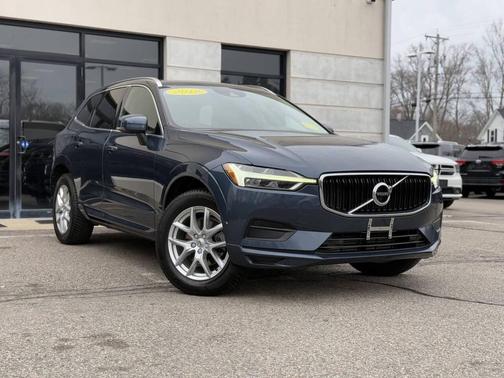 2018 Volvo XC60 T5 Momentum