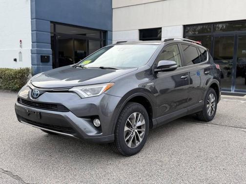 Magnetic Gray Metallic 2018 Toyota RAV4 Hybrid XLE