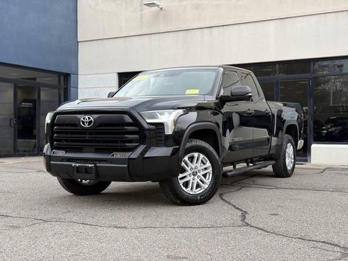 Midnight Black Metallic 2022 Toyota Tundra SR5