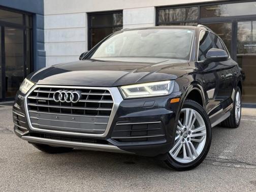 2018 Audi Q5 2.0T Summer of Audi Premium