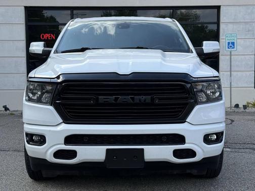 Bright White Clearcoat 2020 RAM 1500 Big Horn/Lone Star