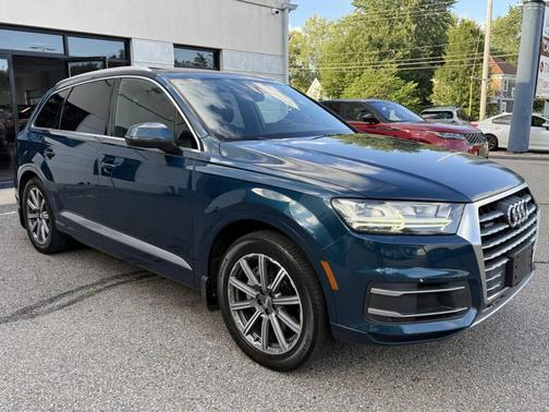 Blue 2018 Audi Q7 2.0T Premium Plus