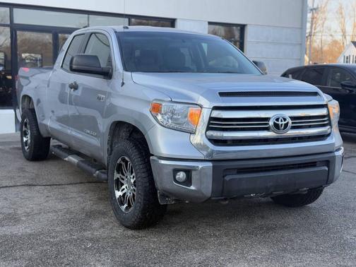2016 Toyota Tundra SR5