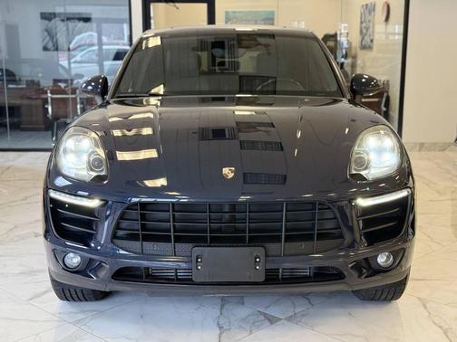 2018 Porsche Macan Base AWD 4dr SUV